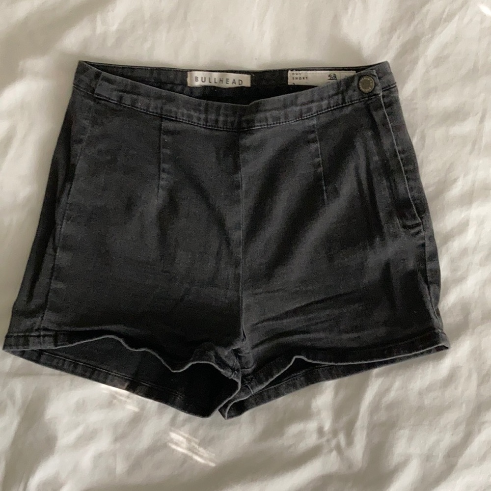 Bullhead Black Pin-Up Style Hot Shorts